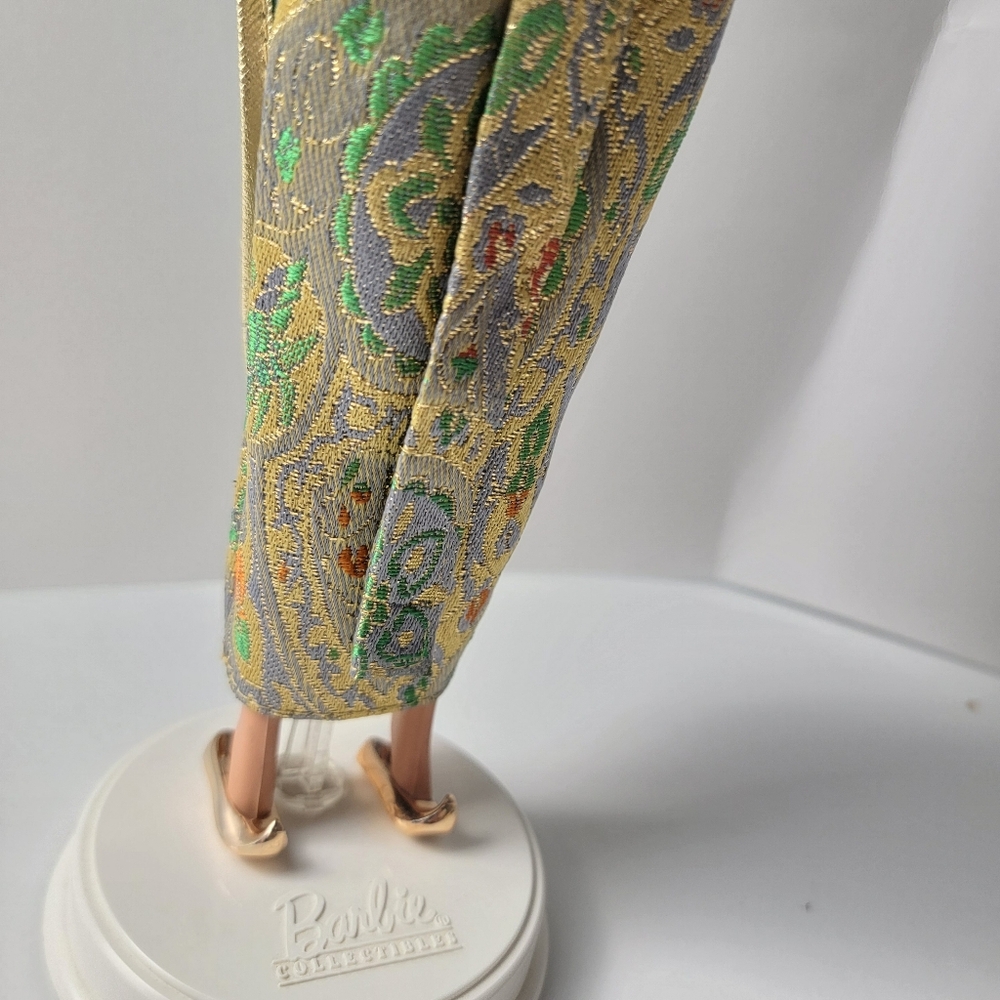 Thai Barbie Dolls Of The World Collection 1998 Vintage - Picture 4 of 10